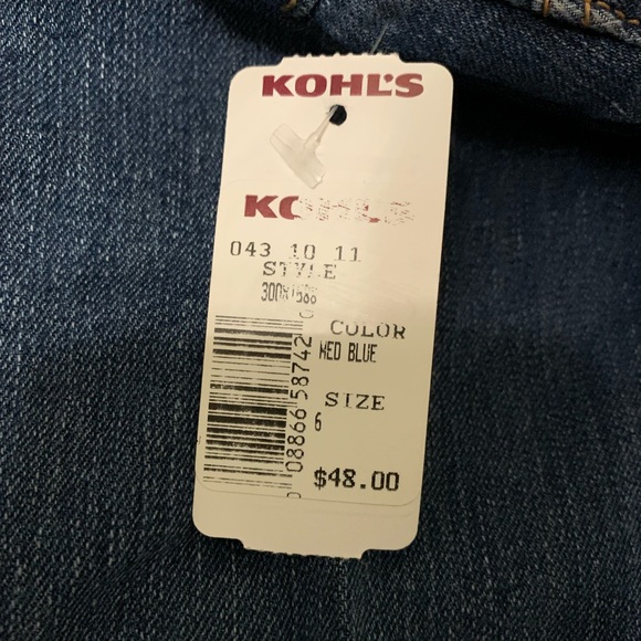 Women's Gloria Vanderbilt Amanda Capris - Picture 6 of 7